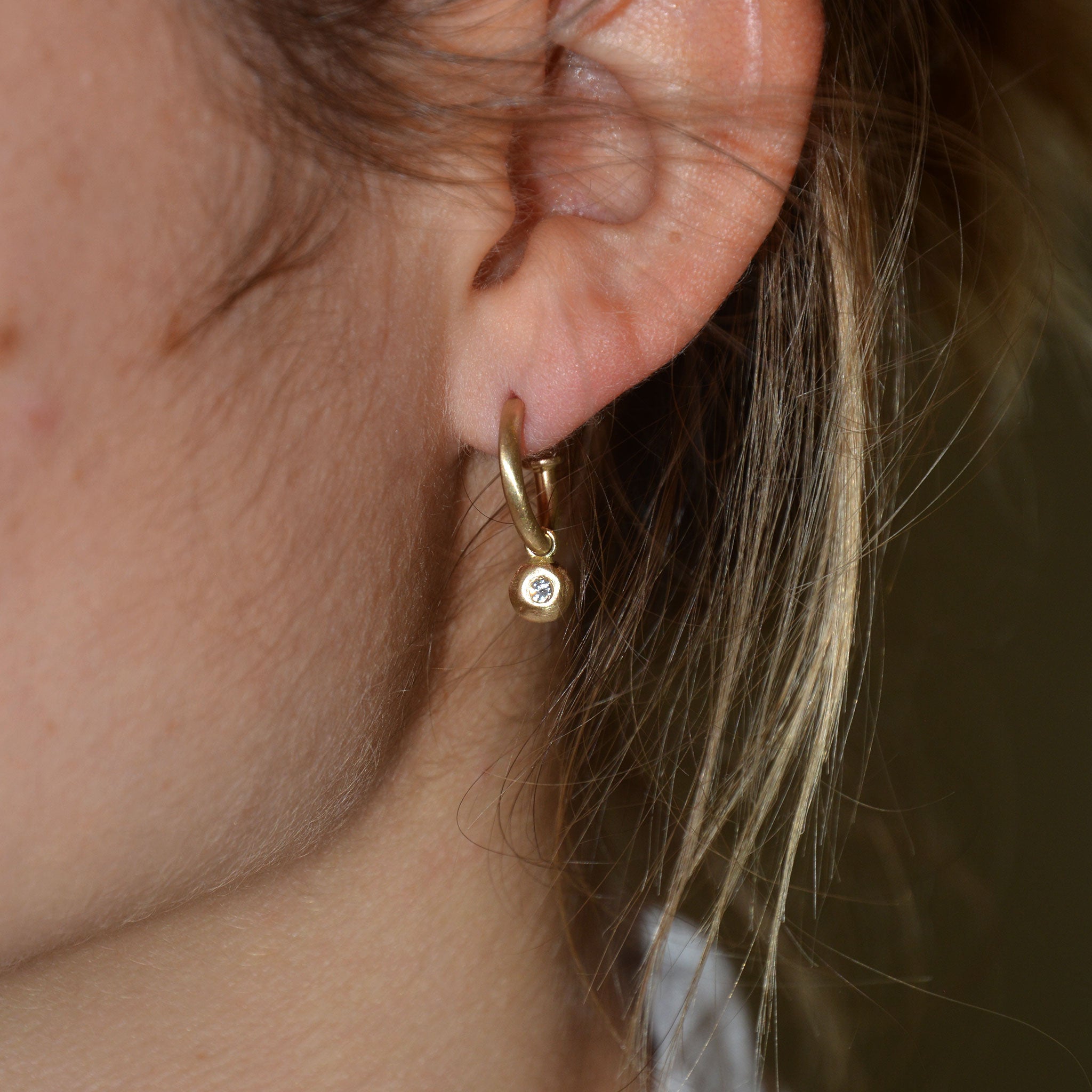 BLUBBER • einhänger • gold