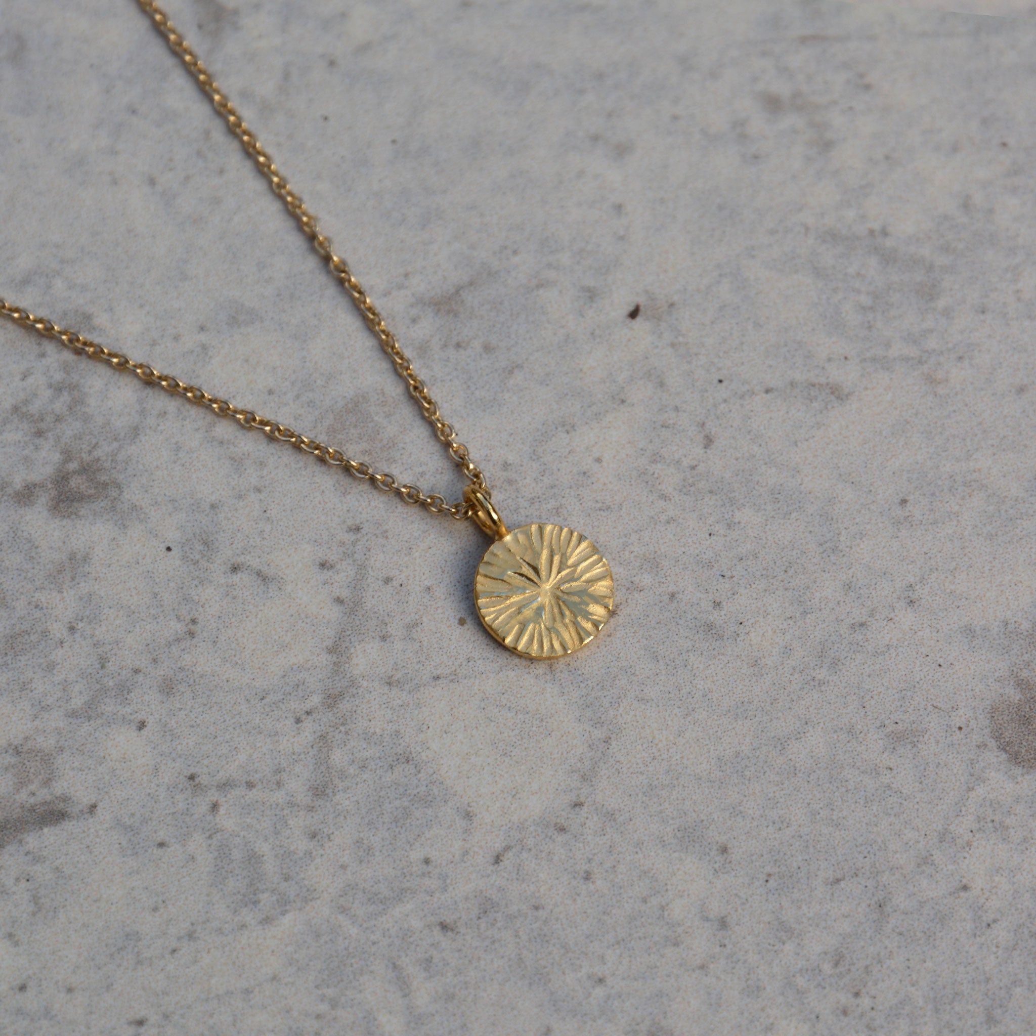 PUSTEBLUME • kette • gold • mini
