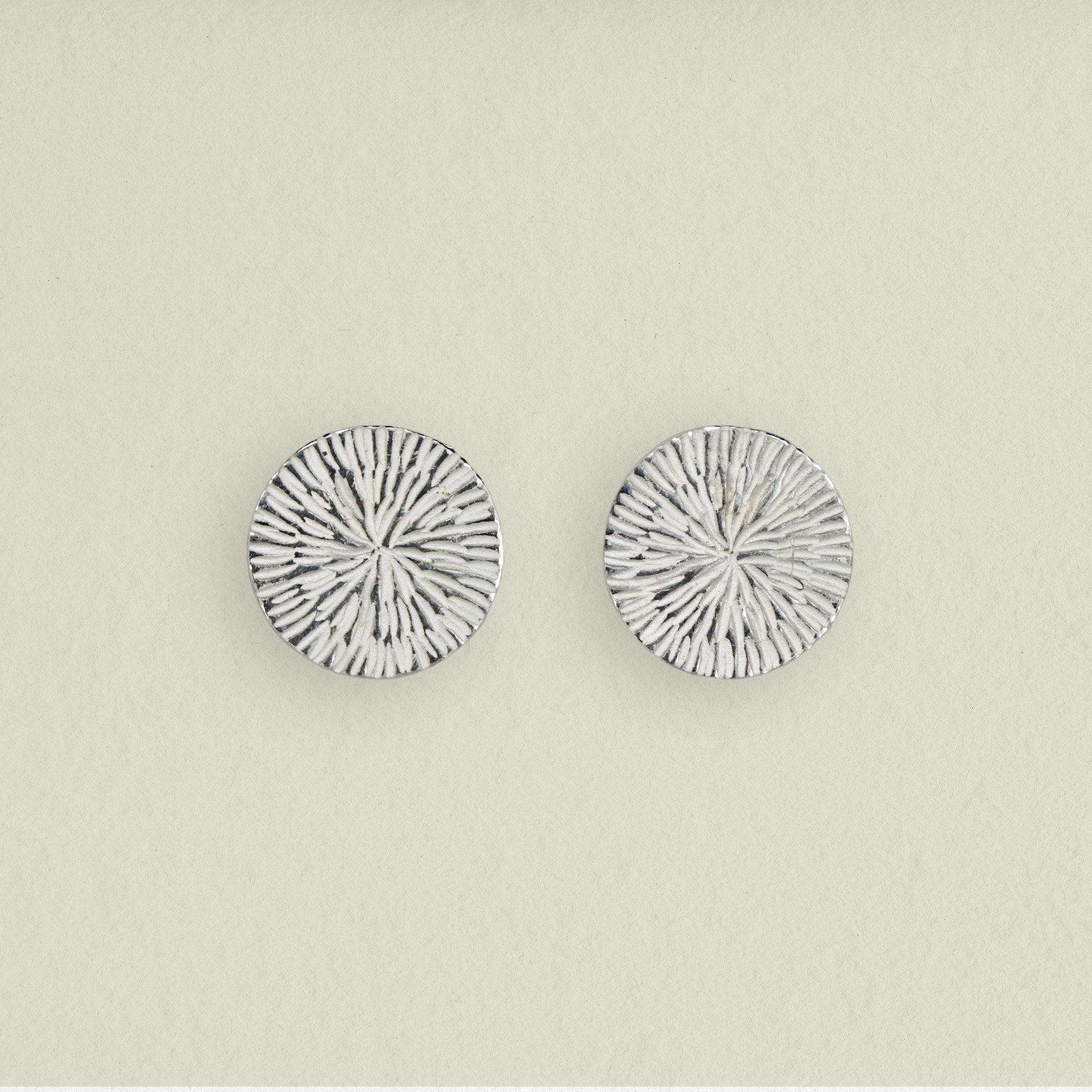 PUSTEBLUME • ohrstecker • silber • groß