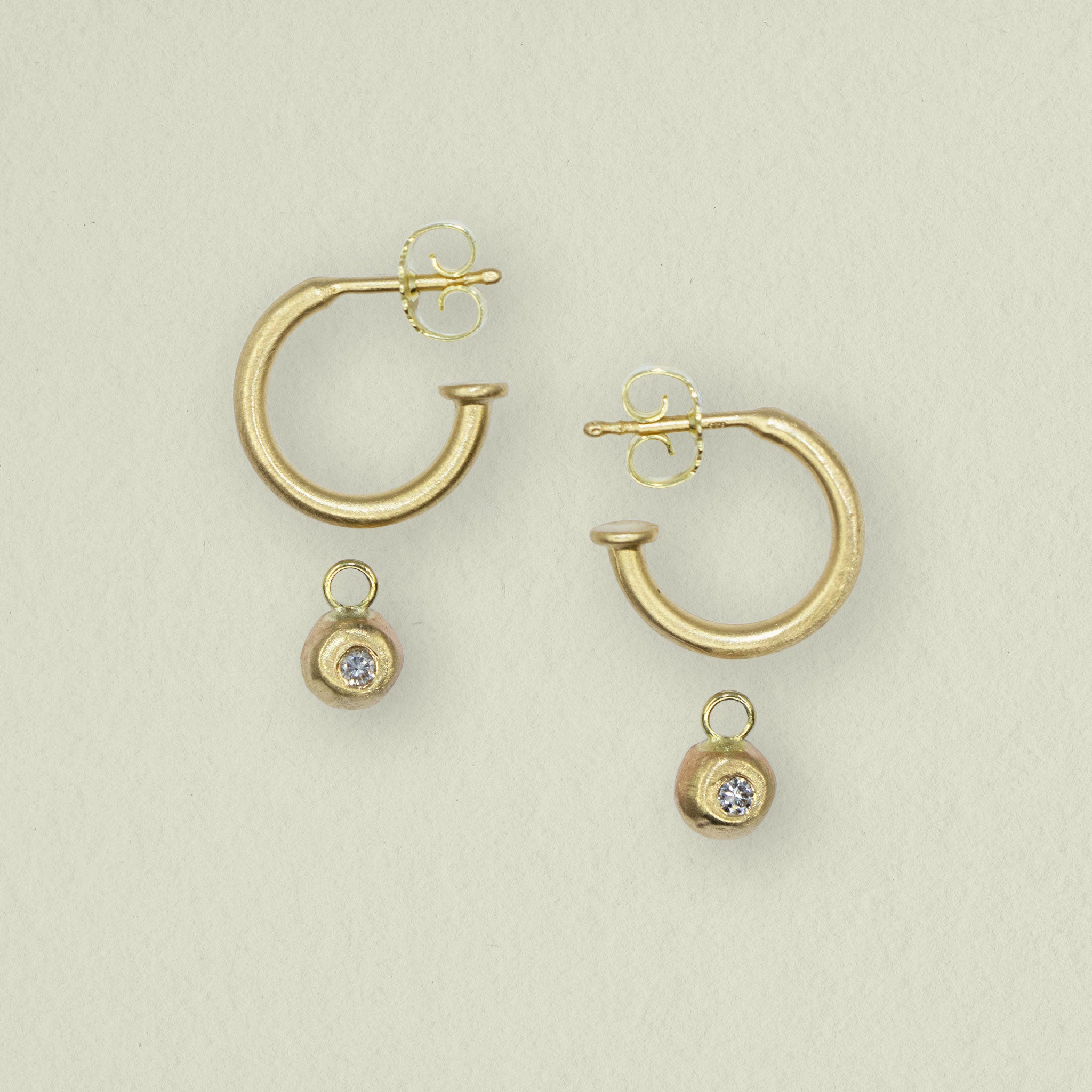 BLUBBER • einhänger • gold