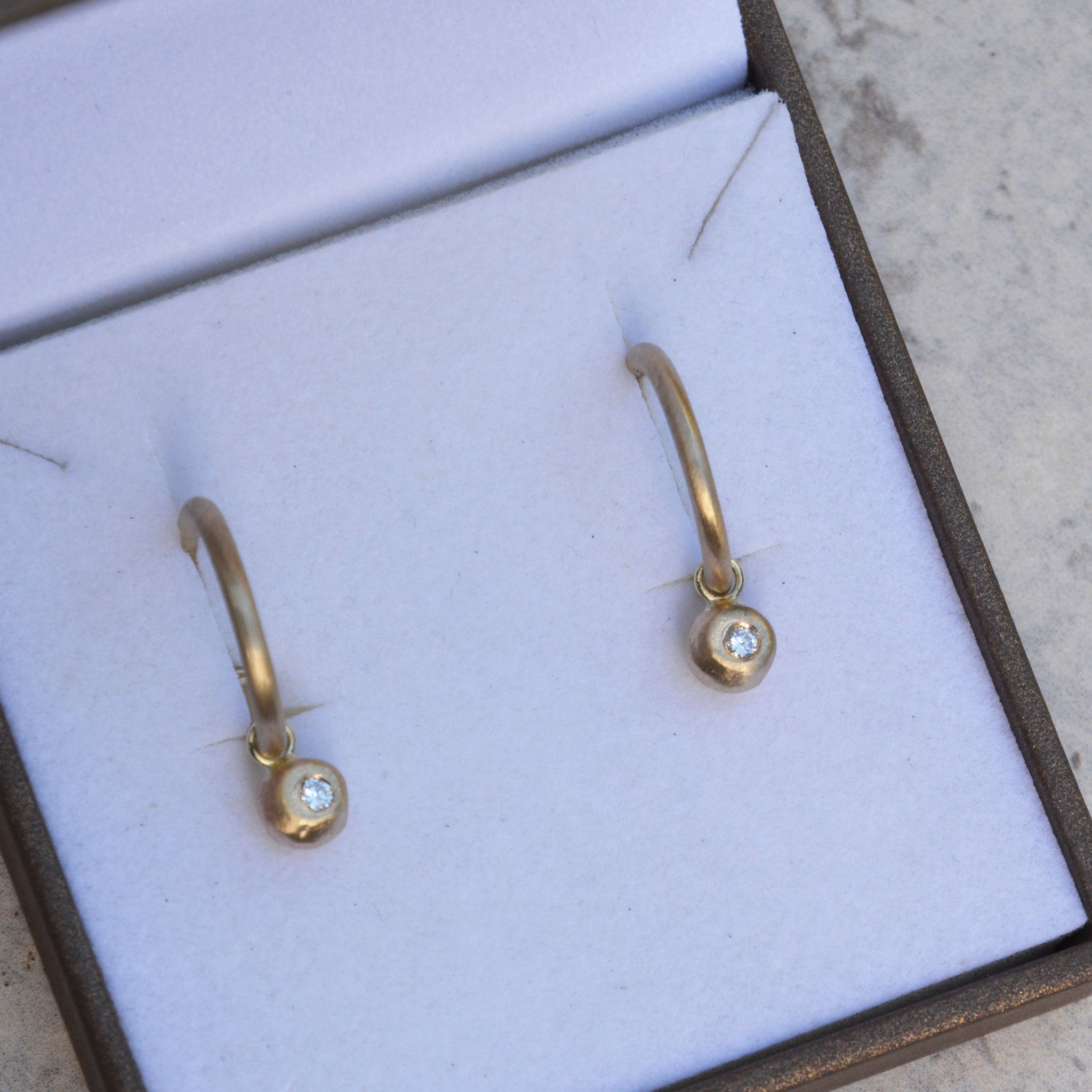 BLUBBER • einhänger • gold