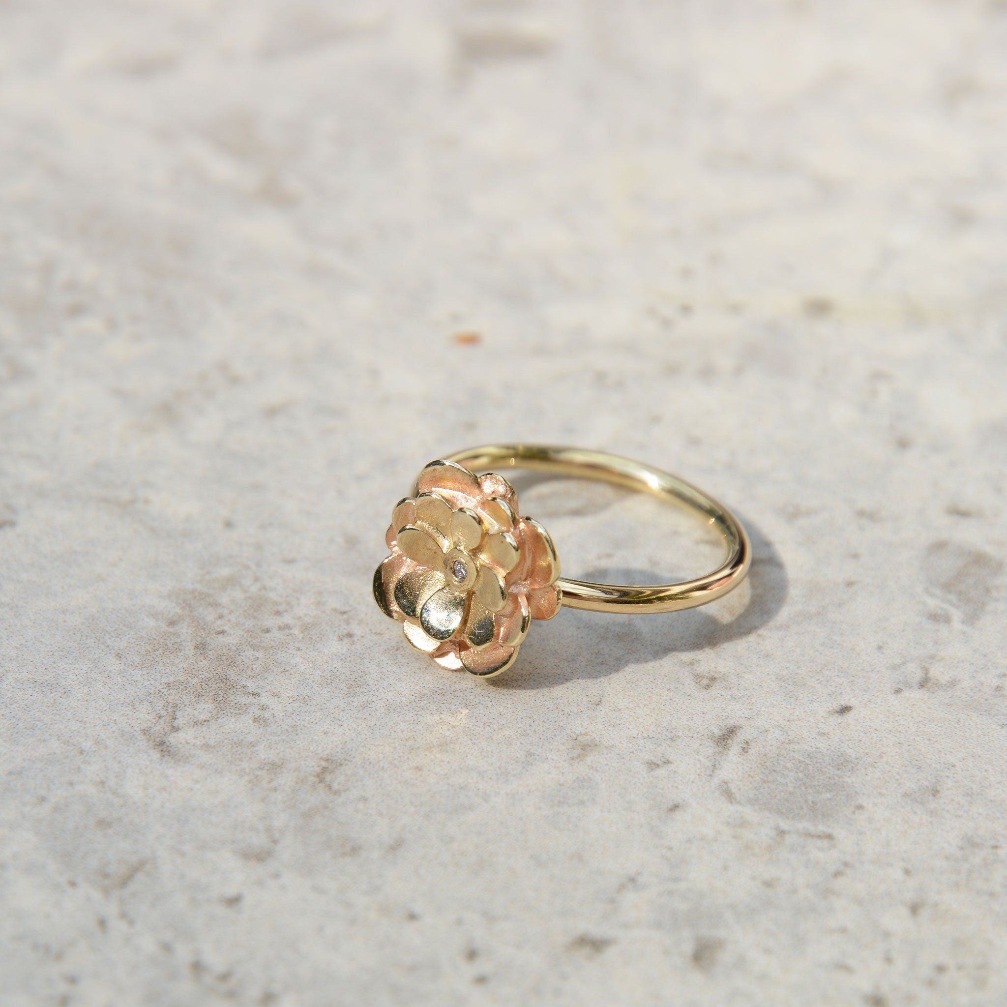 FLORA • ring • gold
