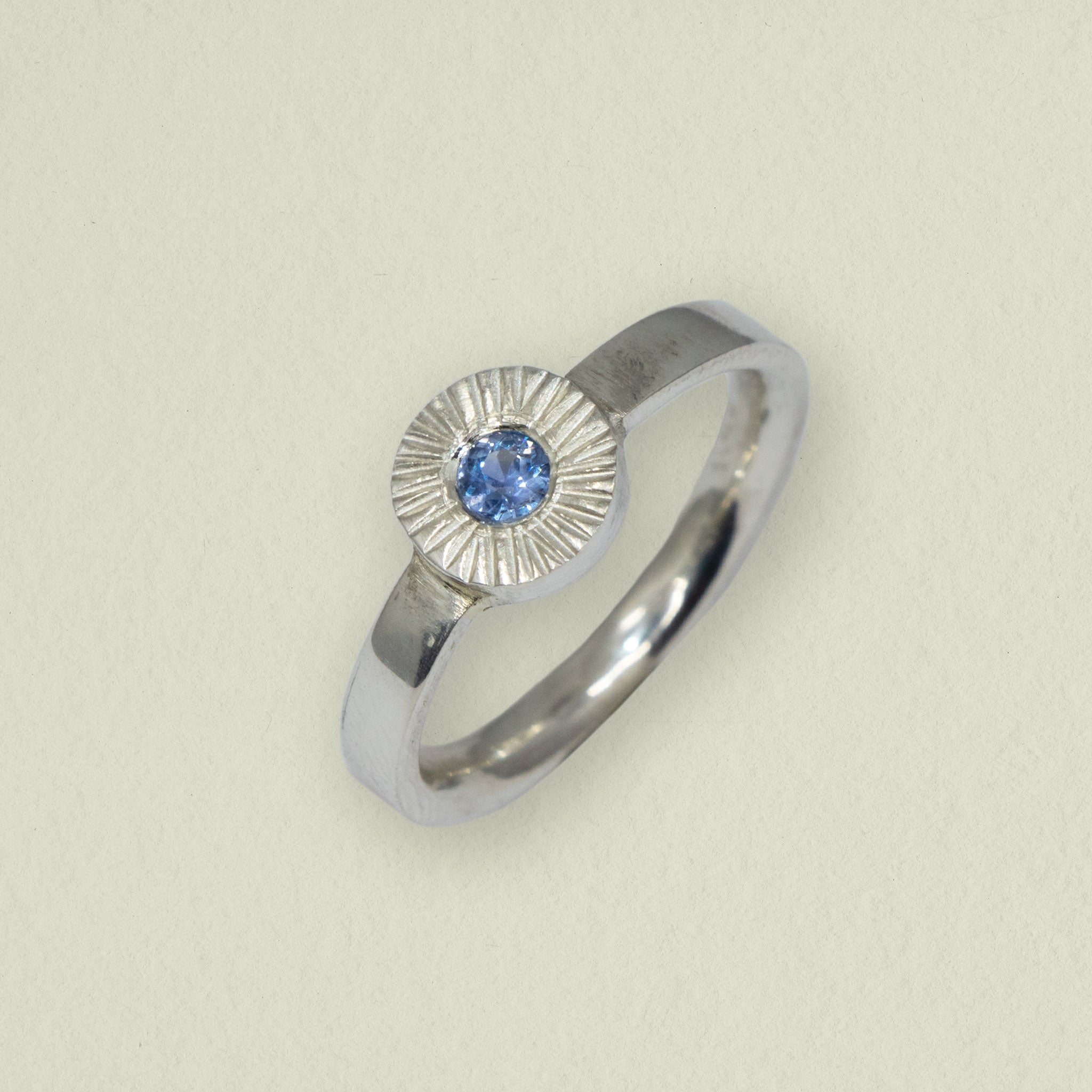 SONNE • ring • silber • saphir