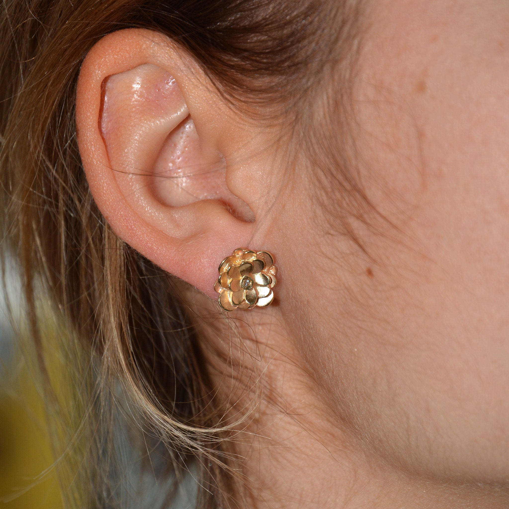 FLORA • ohrstecker • gold
