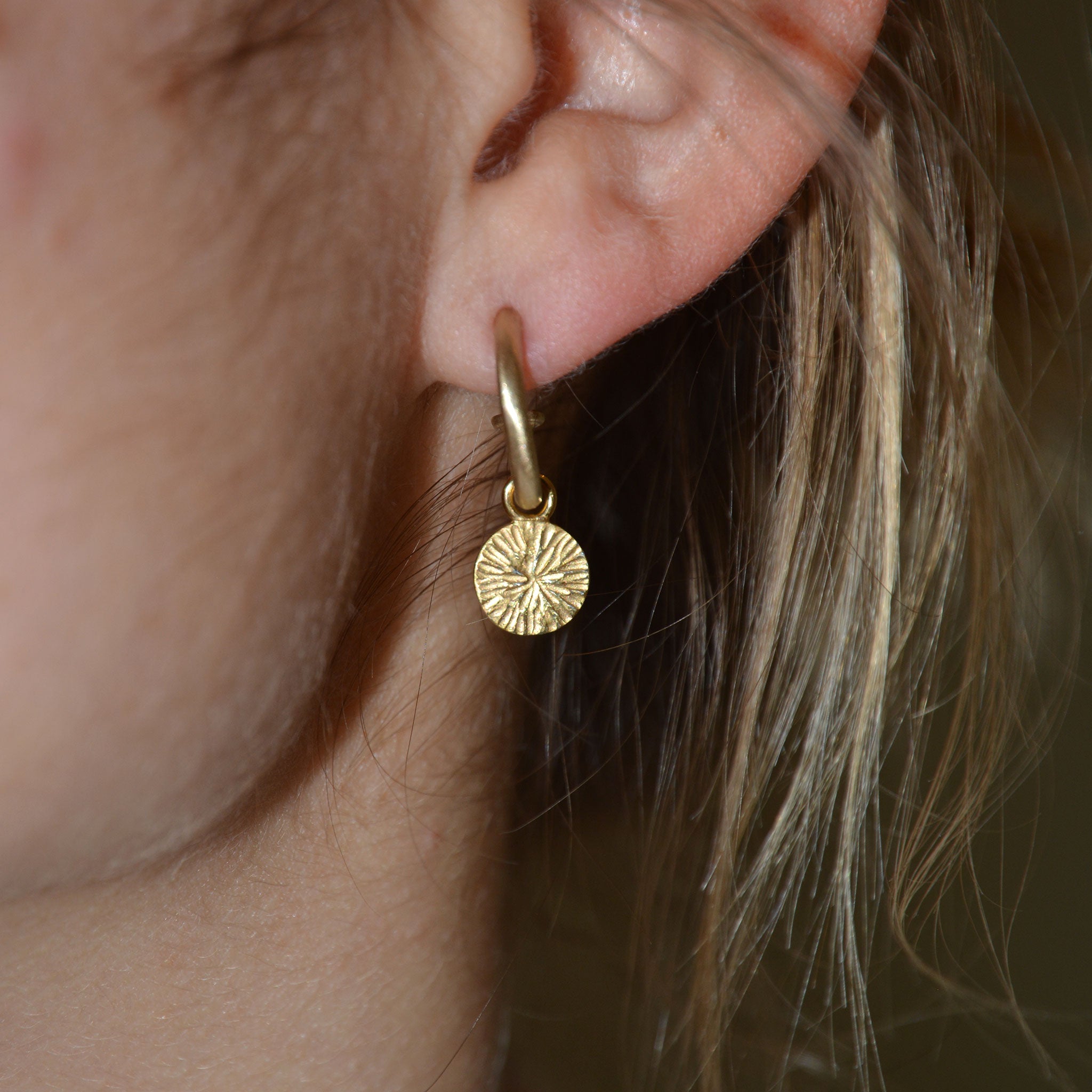 PUSTEBLUME • einhänger • gold • mini