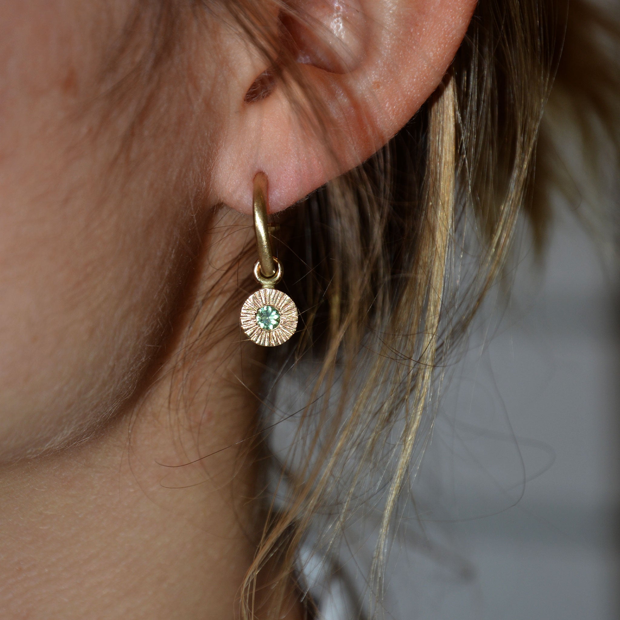 SONNE • einhänger • gold