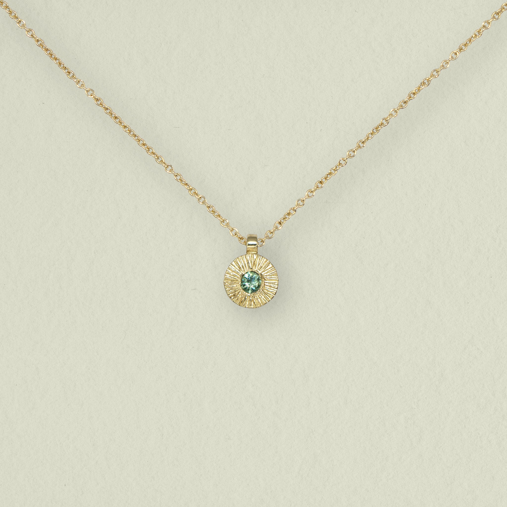 SONNE • kette • gold