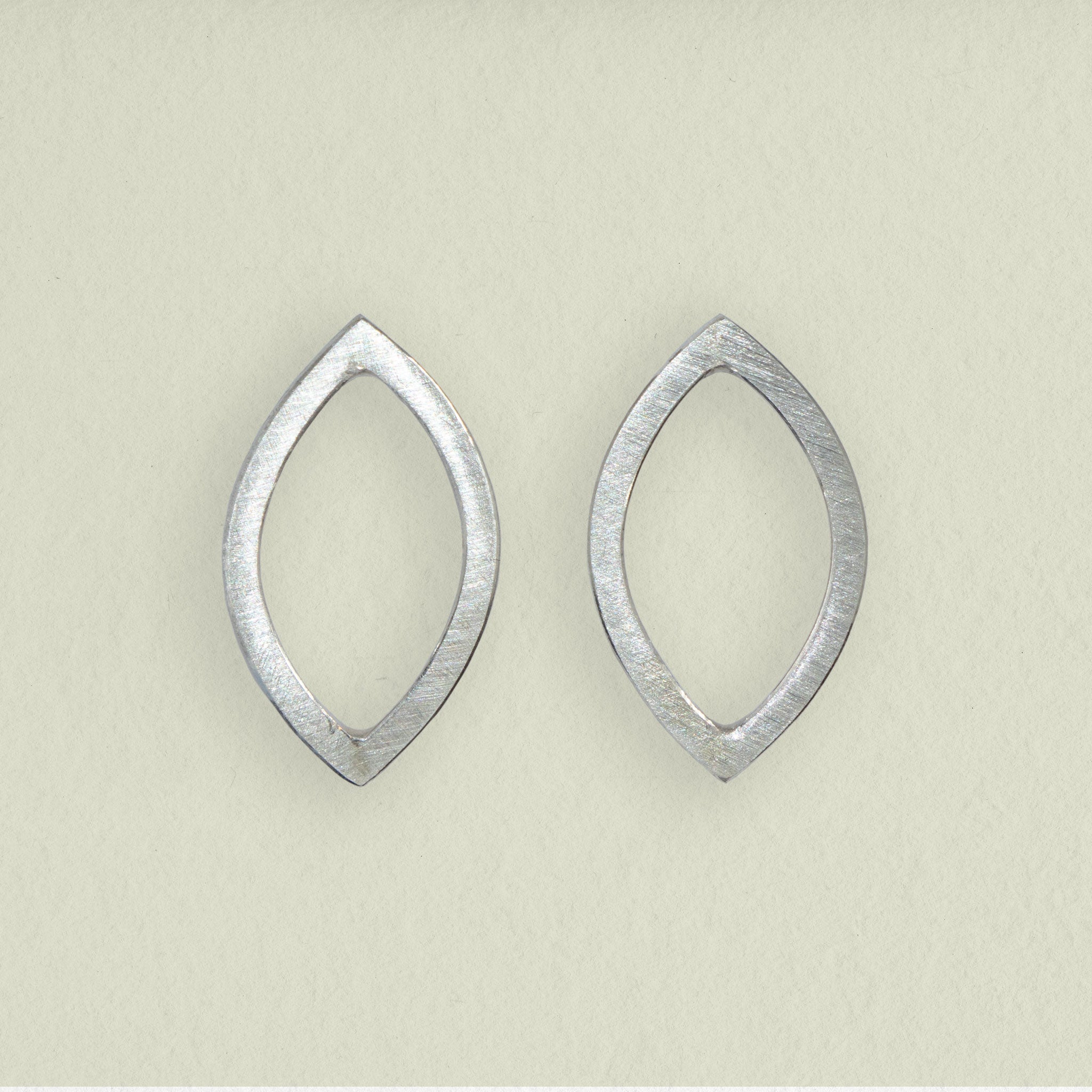 BLATT • ohrstecker • silber