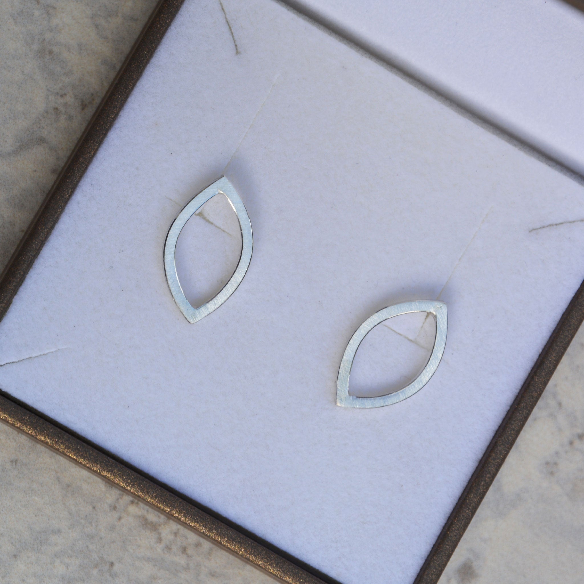 BLATT • ohrstecker • silber