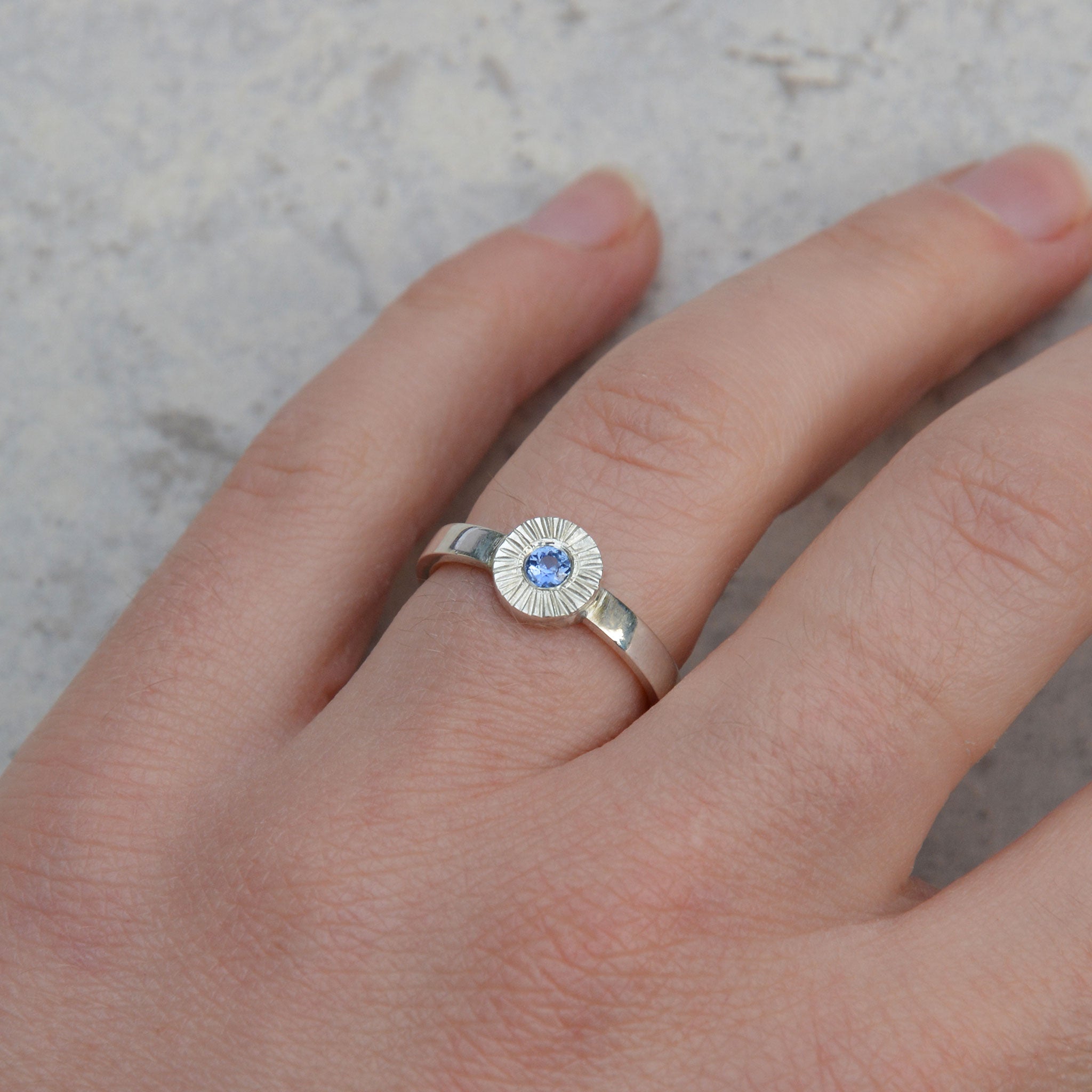 SONNE • ring • silber • saphir