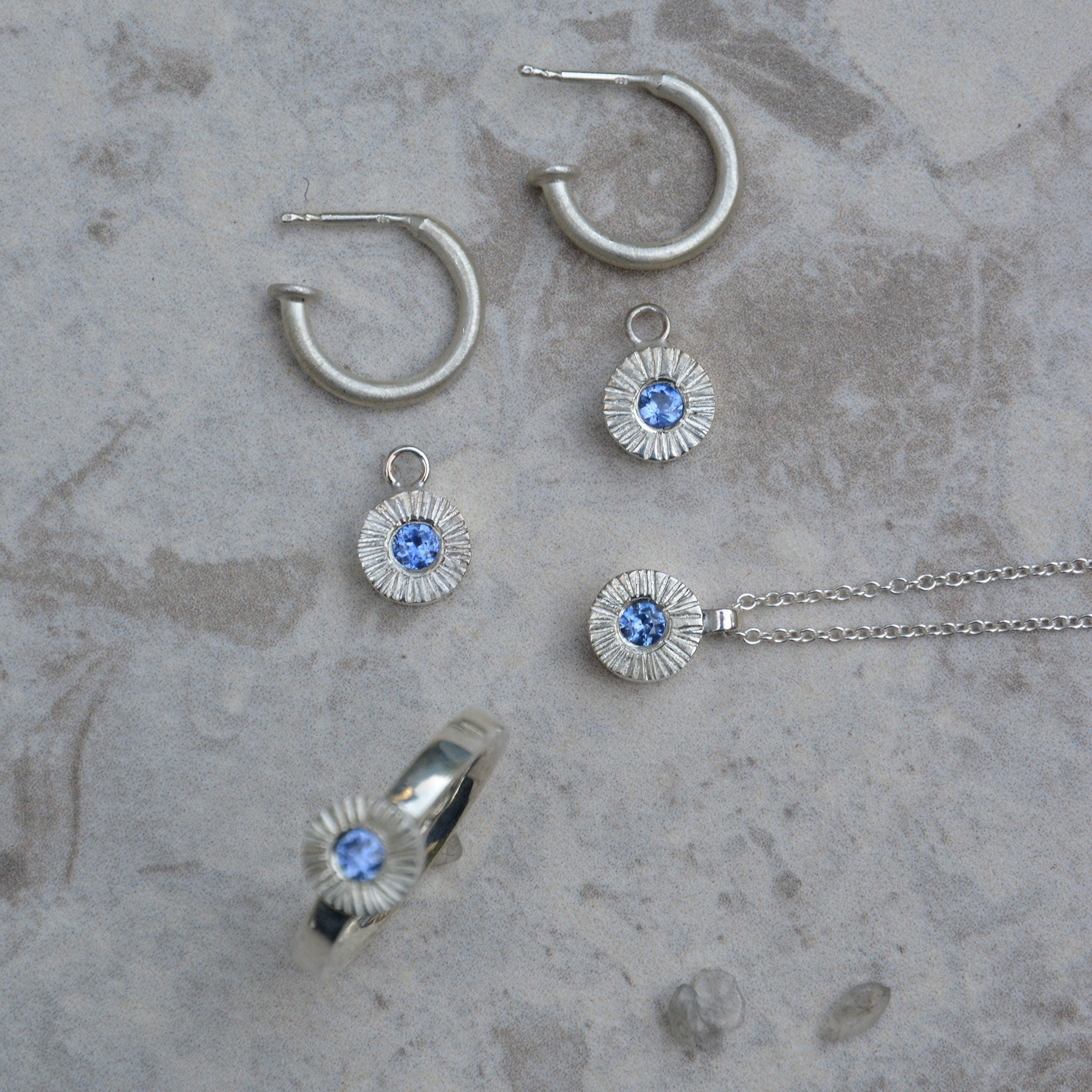 SONNE • ring • silber • saphir